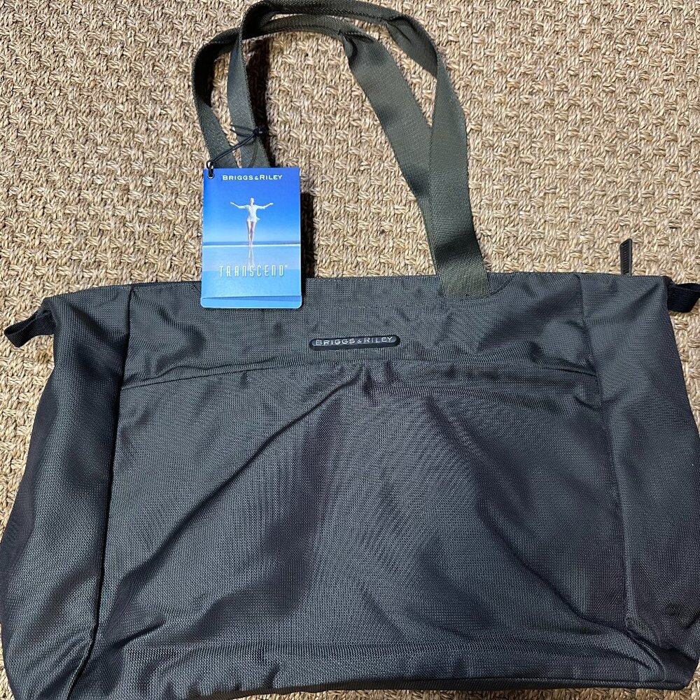 BRIGGS  & RILEY TRAVELWARE TOTE TM201-8 NEW TAGS